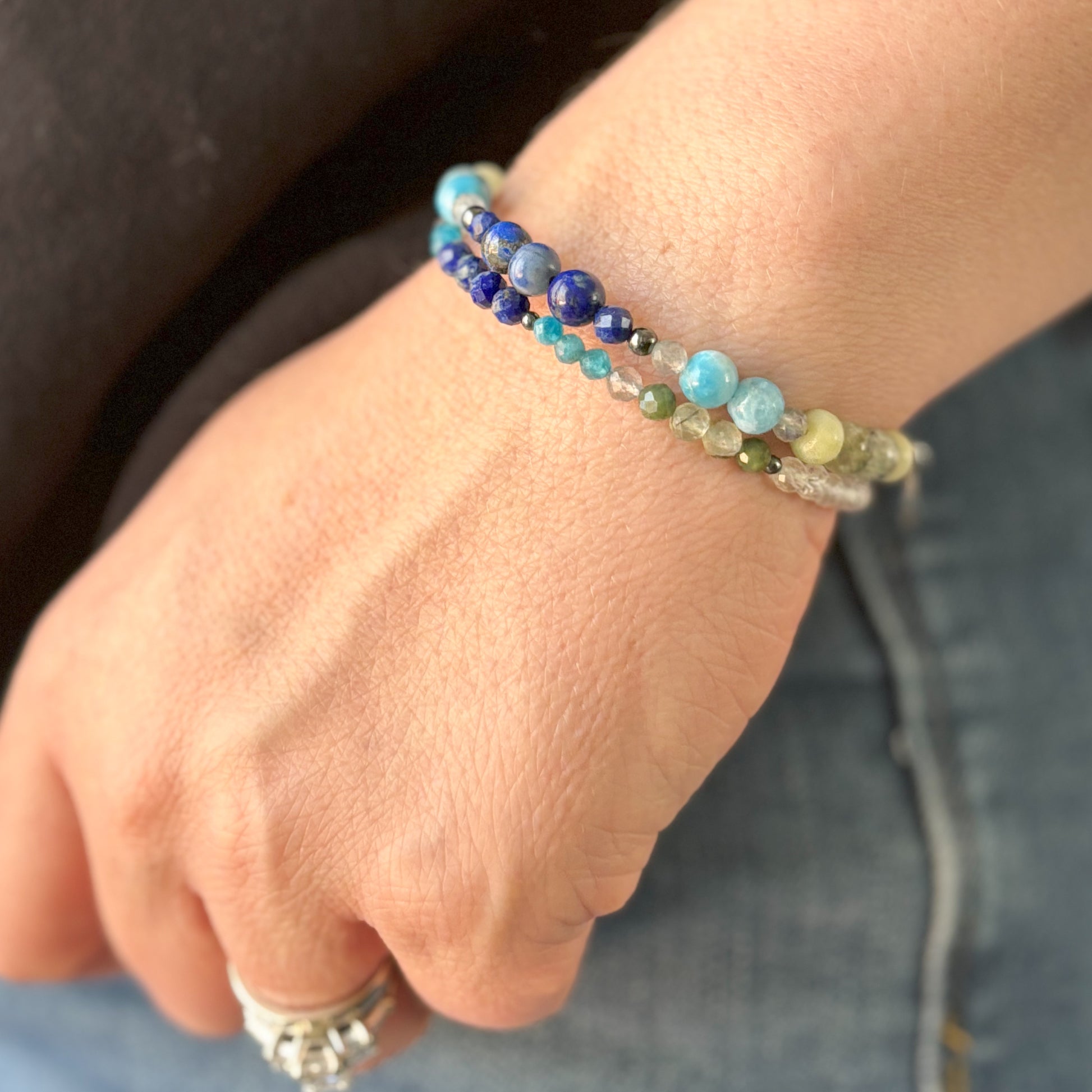 Gemstone bracelet for enhancing harmony and potential